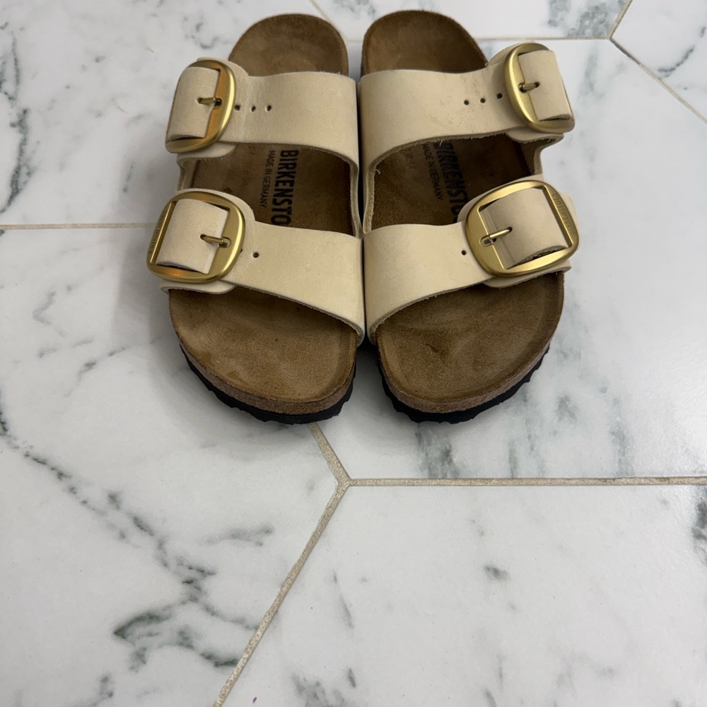 NWOB Birkenstock Arizona Big Buckle Sandals 36 Beige